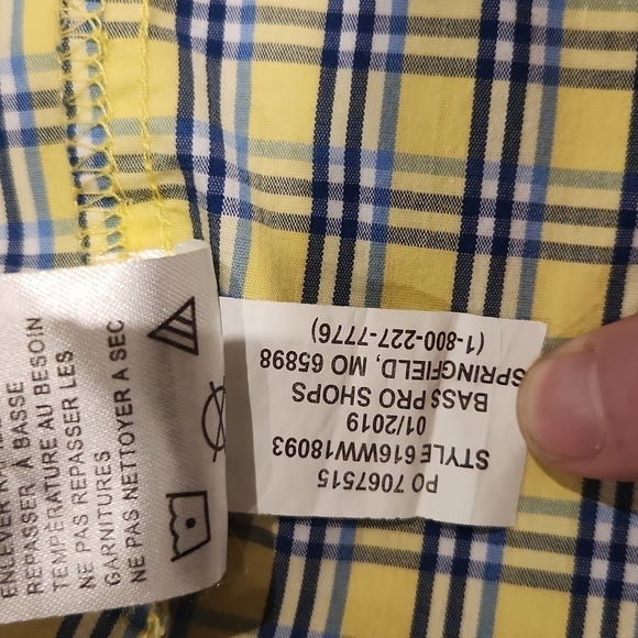 WORLD Wide Sportsman Blue & Yellow Plaid Button-Up Shirt - Picture 11 of 11